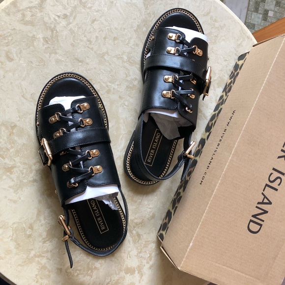 River Island flat sandals with buckle detail in black - Picture 9 of 13